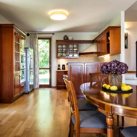 Apt24 - Castello Di Soiano Βίλα Soiano Del Lago